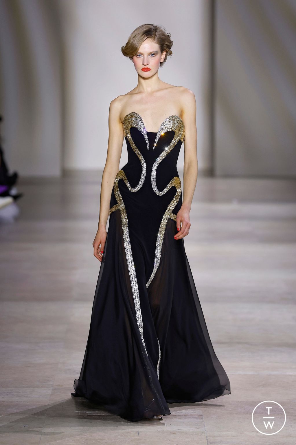 Fashion Week Paris Spring/Summer 2025 look 43 from the Georges Chakra collection couture