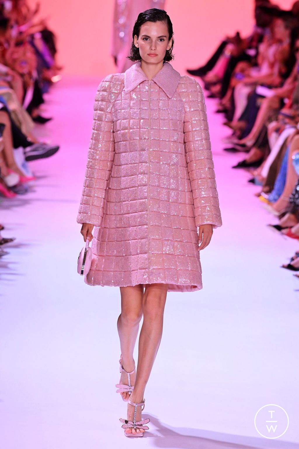 Fashion Week Paris Fall/Winter 2023 look 12 from the Georges Hobeika collection couture