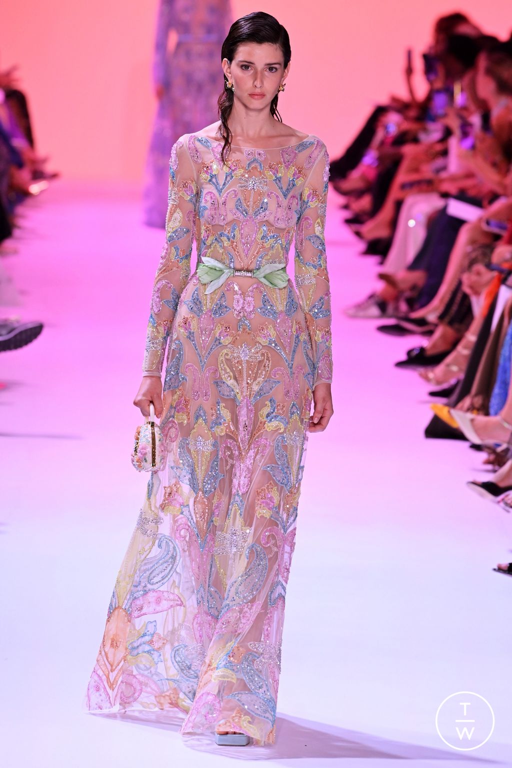 Fashion Week Paris Fall/Winter 2023 look 23 from the Georges Hobeika collection 高级定制