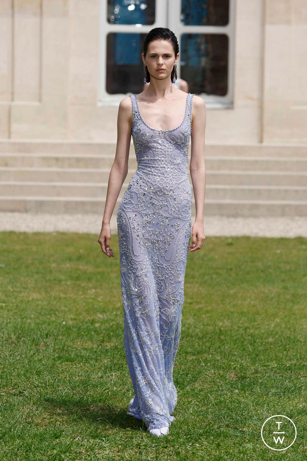 Fashion Week Paris Fall/Winter 2024 look 17 from the Georges Hobeika collection couture