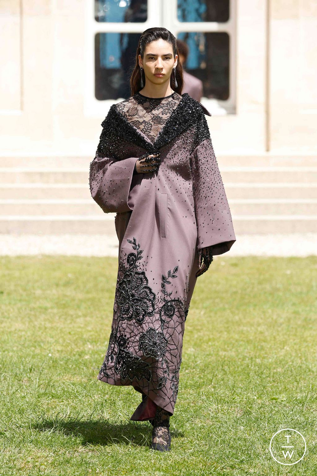 Fashion Week Paris Fall/Winter 2024 look 48 from the Georges Hobeika collection couture