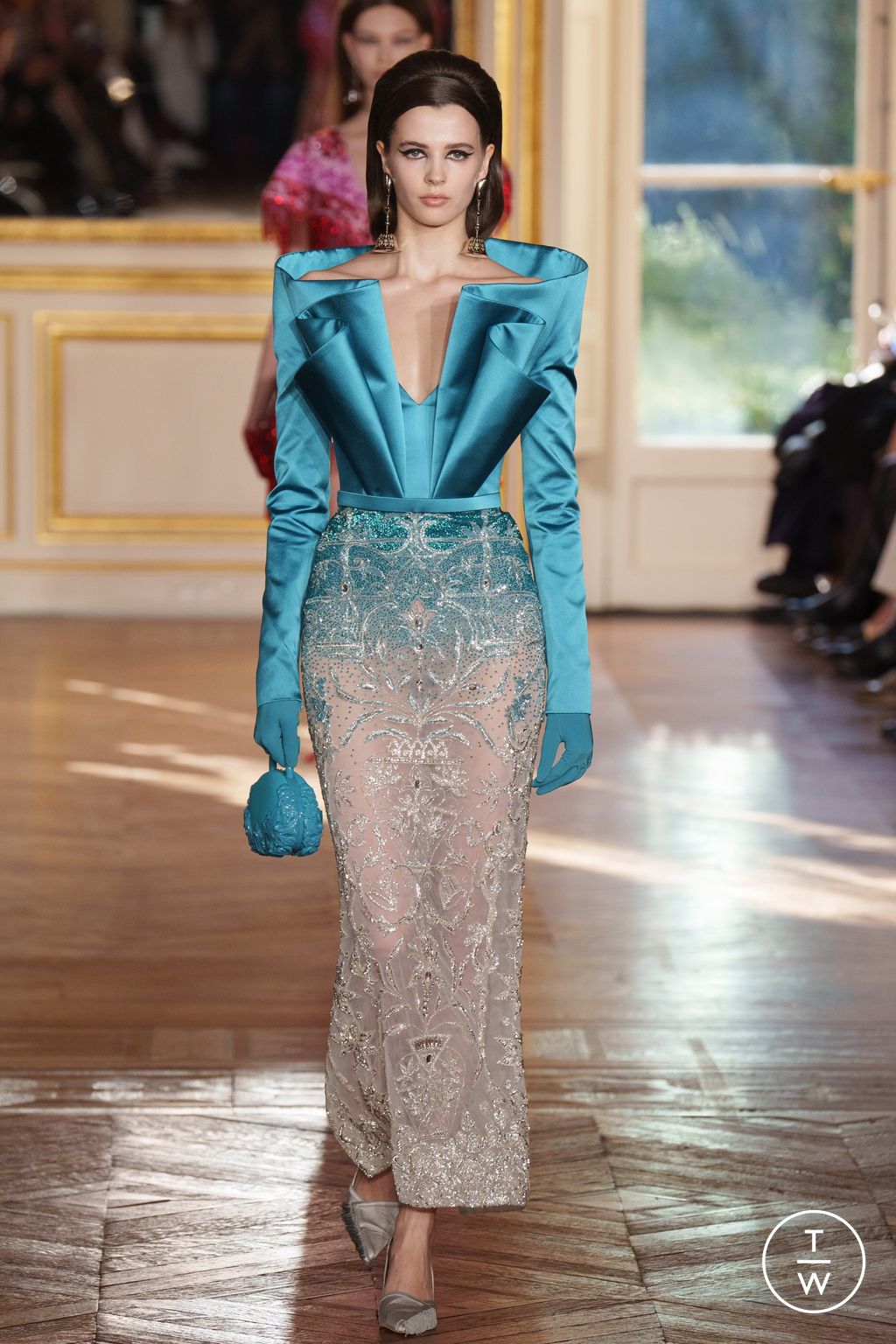 Fashion Week Paris Spring/Summer 2024 look 13 from the Georges Hobeika collection 高级定制