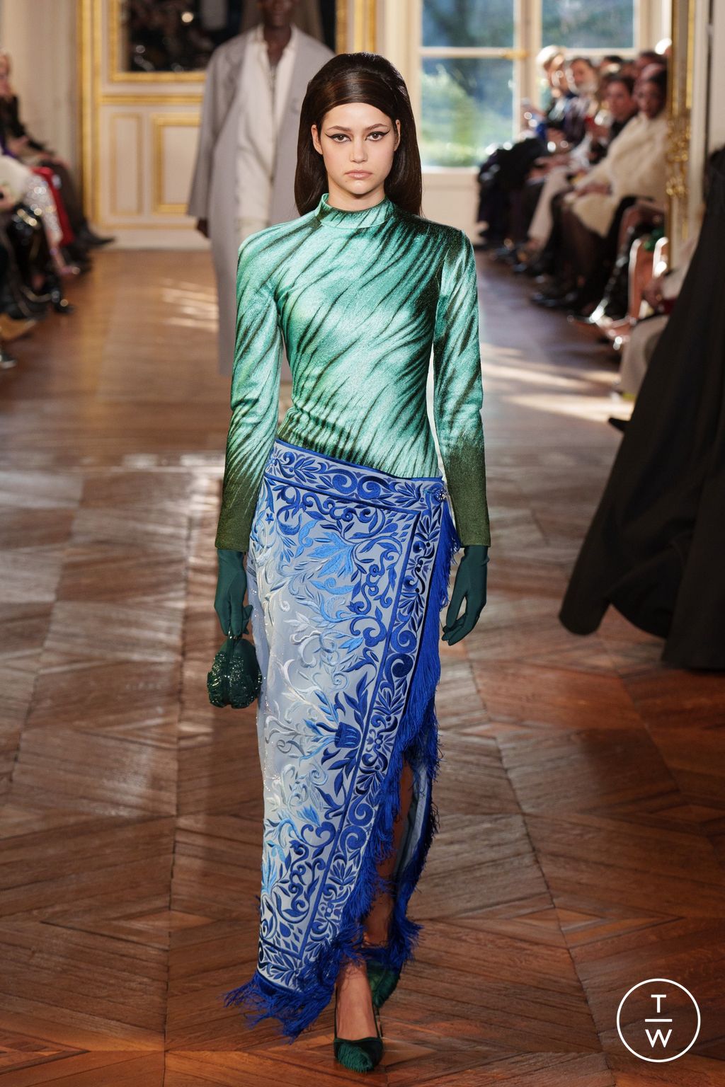 Fashion Week Paris Spring/Summer 2024 look 40 from the Georges Hobeika collection 高级定制