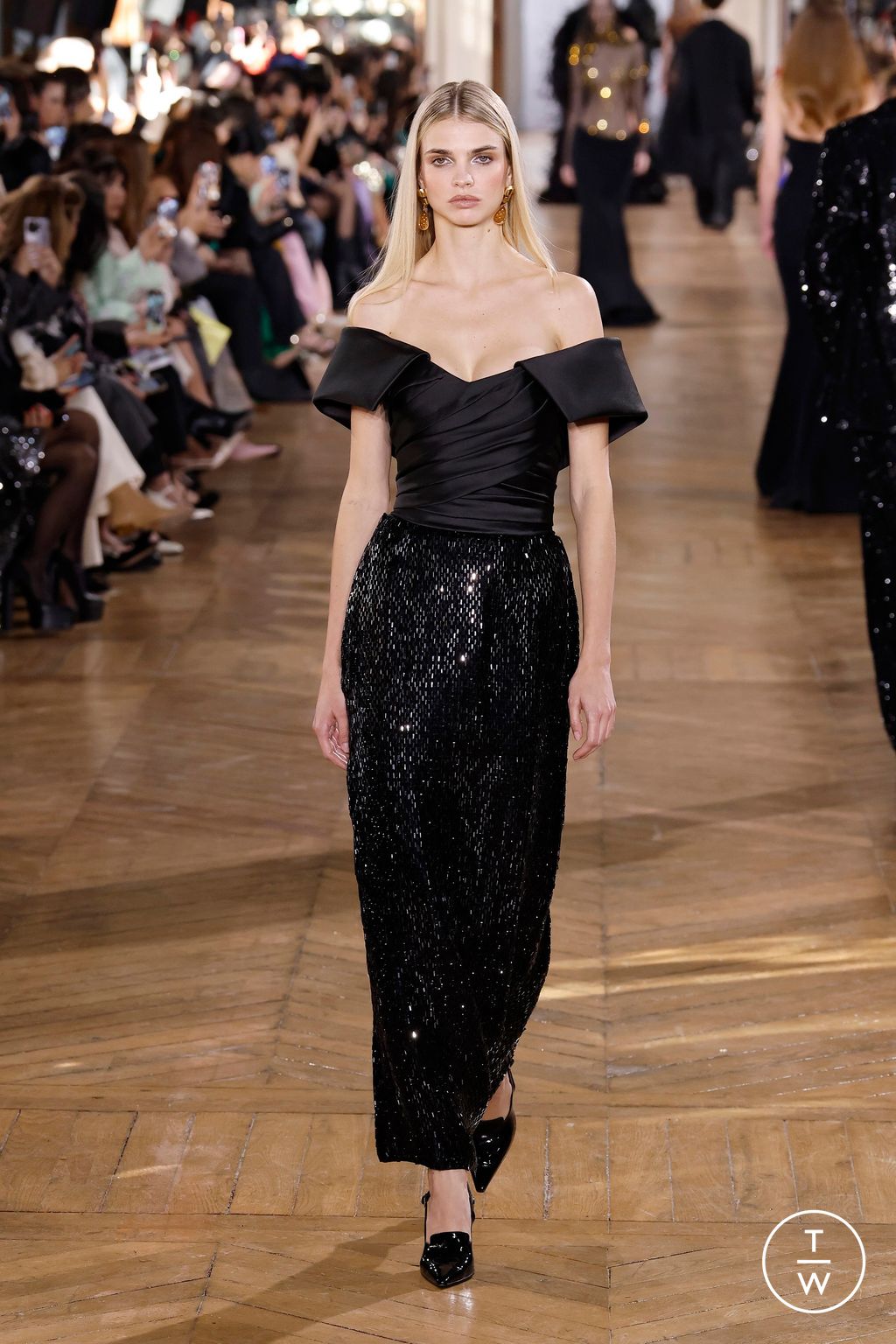 Fashion Week Paris Spring/Summer 2025 look 14 from the Georges Hobeika collection couture