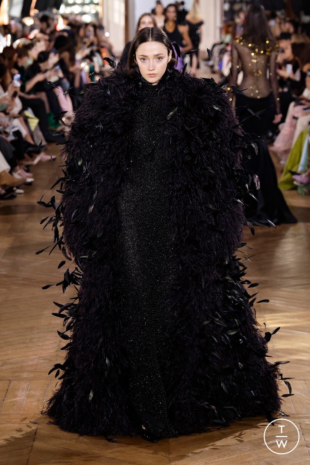 Fashion Week Paris Spring/Summer 2025 look 20 from the Georges Hobeika collection couture