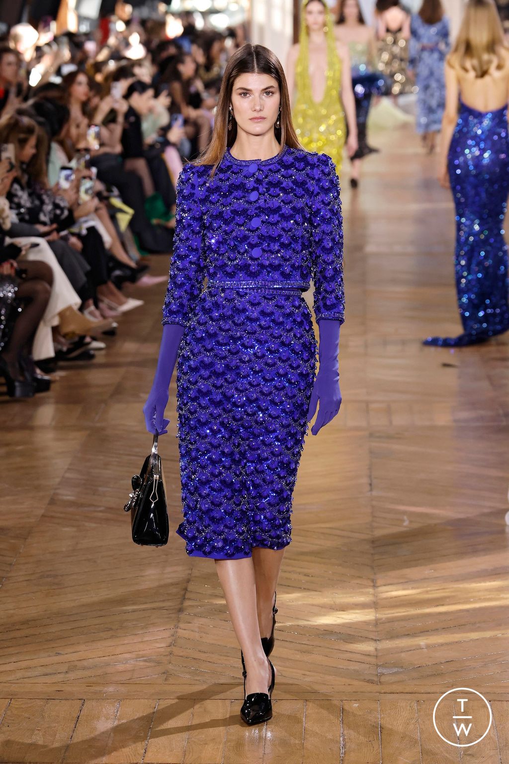 Fashion Week Paris Spring/Summer 2025 look 45 de la collection Georges Hobeika couture