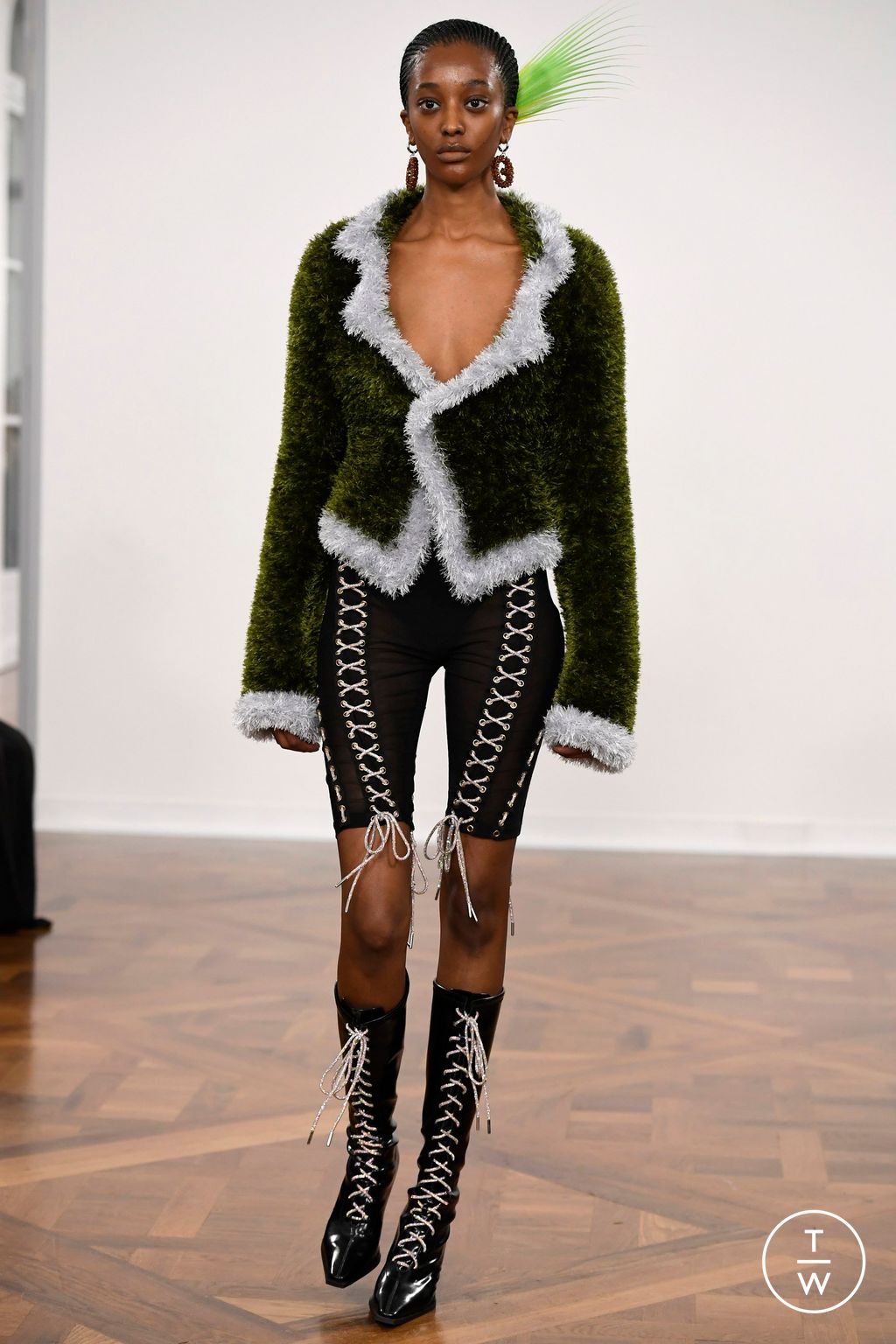 Fashion Week Paris Fall/Winter 2023 look 16 from the Germanier collection 女装