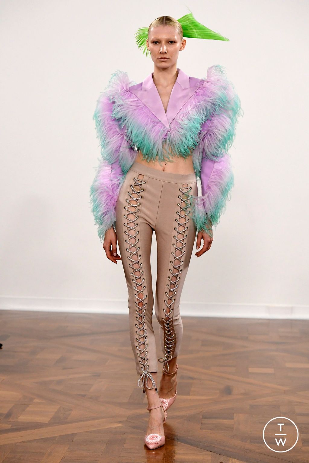 Fashion Week Paris Fall/Winter 2023 look 24 from the Germanier collection 女装