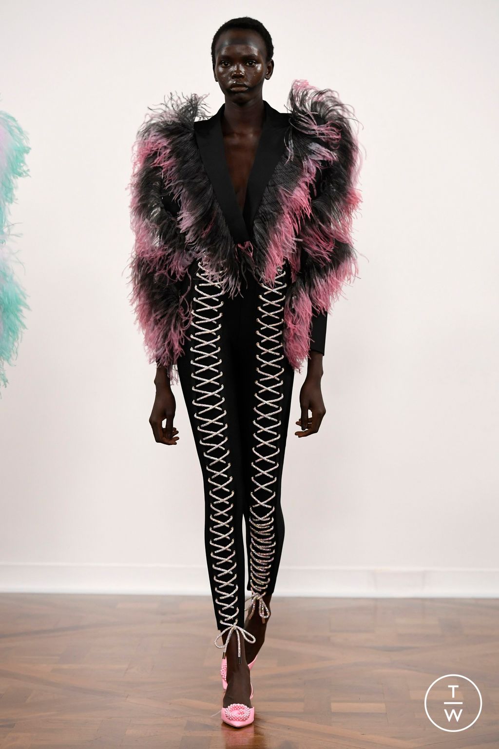 Fashion Week Paris Fall/Winter 2023 look 25 from the Germanier collection womenswear