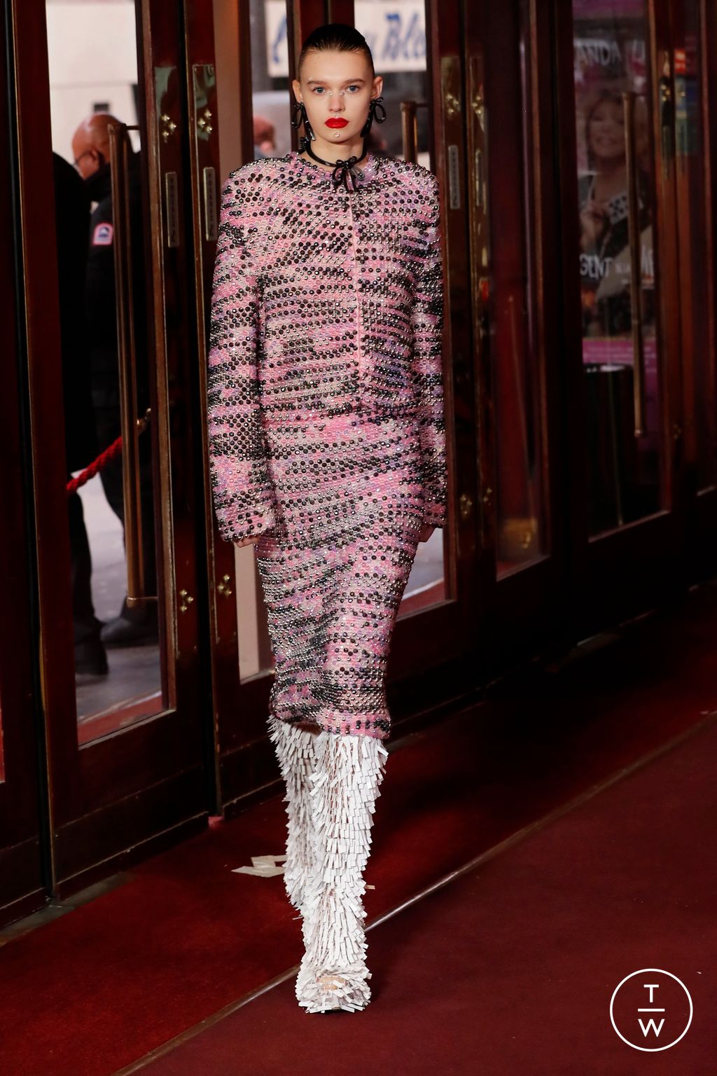 Fashion Week Paris Fall/Winter 2024 look 2 from the Germanier collection womenswear