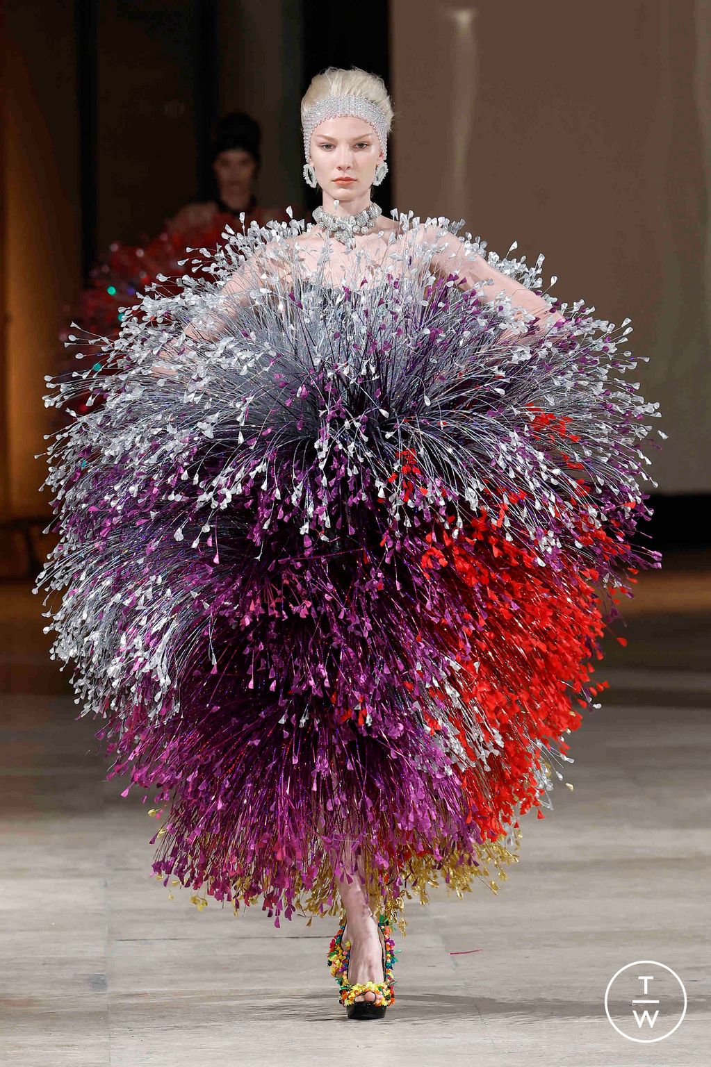 Fashion Week Paris Spring/Summer 2025 look 25 from the Germanier collection couture