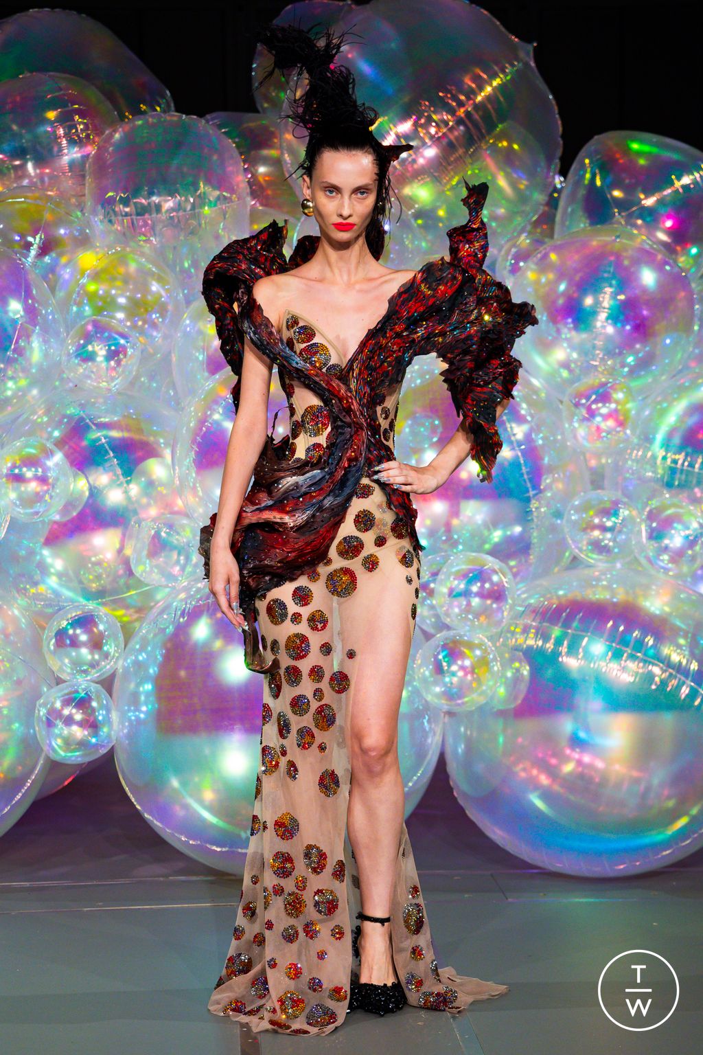 Fashion Week Paris Fall/Winter 2025 look 15 from the Germanier collection 高级定制