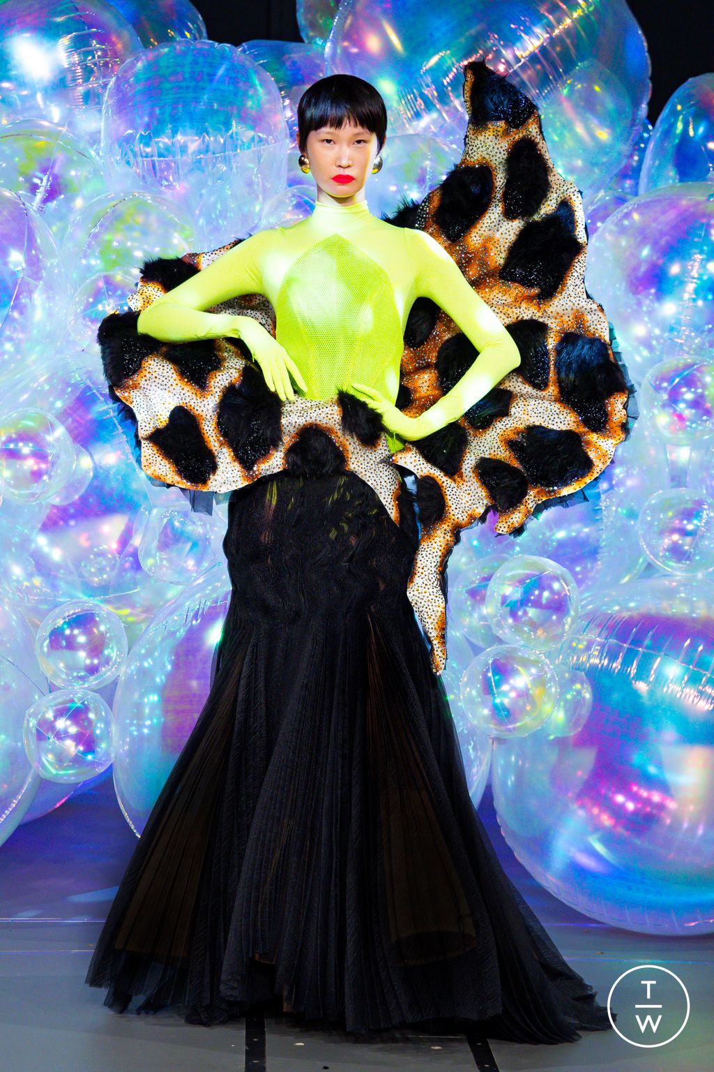 Fashion Week Paris Fall/Winter 2025 look 17 from the Germanier collection 高级定制