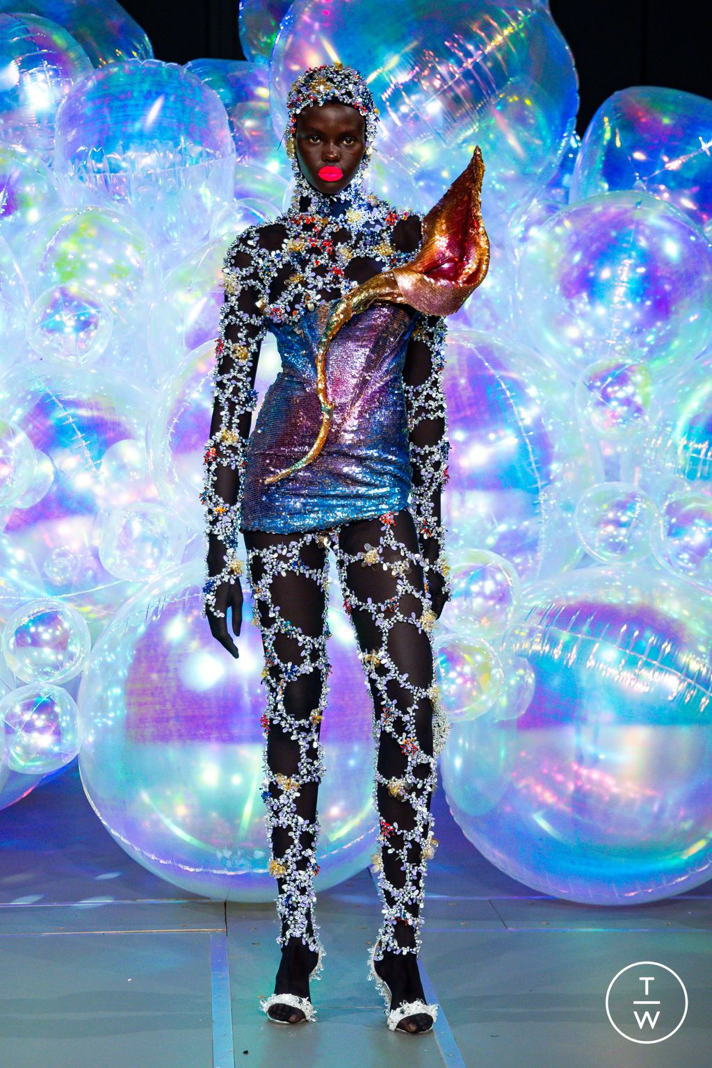 Fashion Week Paris Fall/Winter 2025 look 19 from the Germanier collection 高级定制