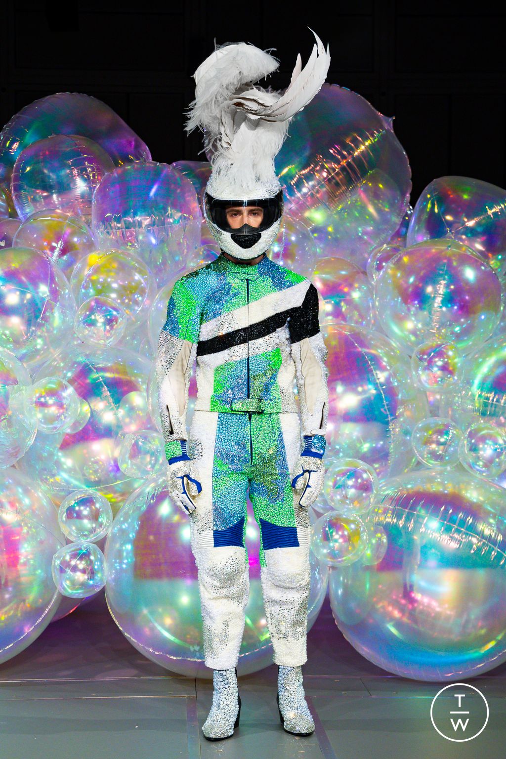 Fashion Week Paris Fall/Winter 2025 look 22 from the Germanier collection couture