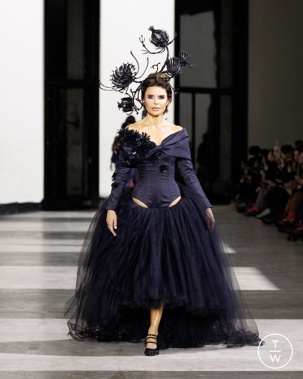 Fashion Week Paris Spring/Summer 2026 look 1 from the Germanier collection couture