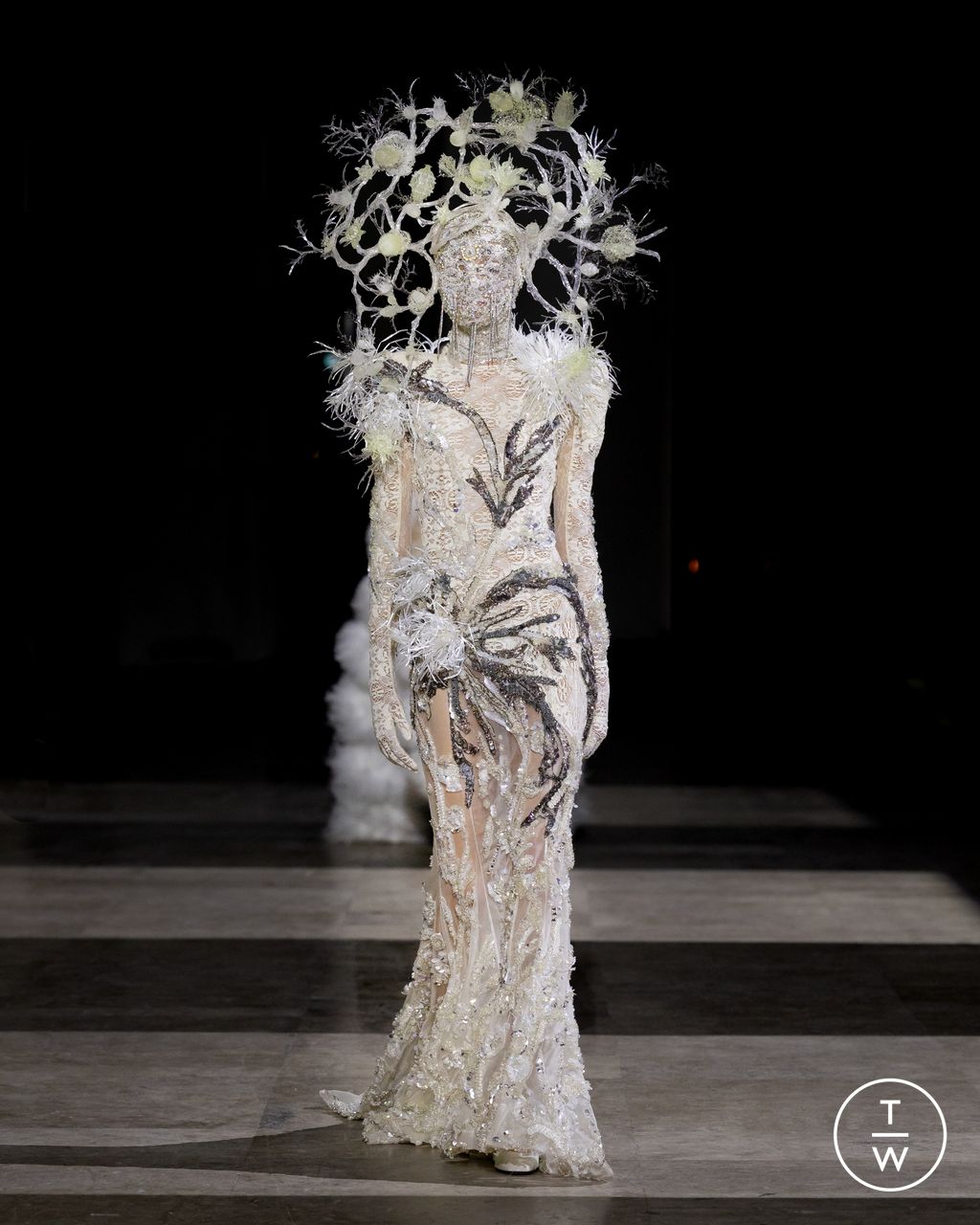 Fashion Week Paris Spring/Summer 2026 look 24 from the Germanier collection couture