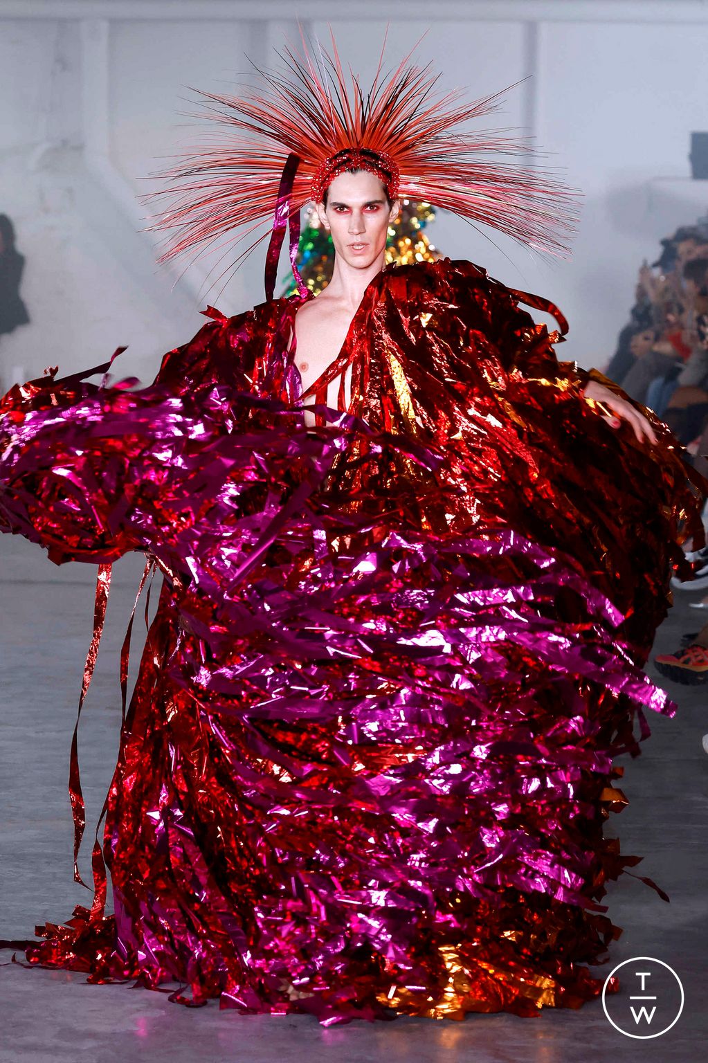 Fashion Week Paris Spring/Summer 2025 look 18 from the Germanier collection 女装