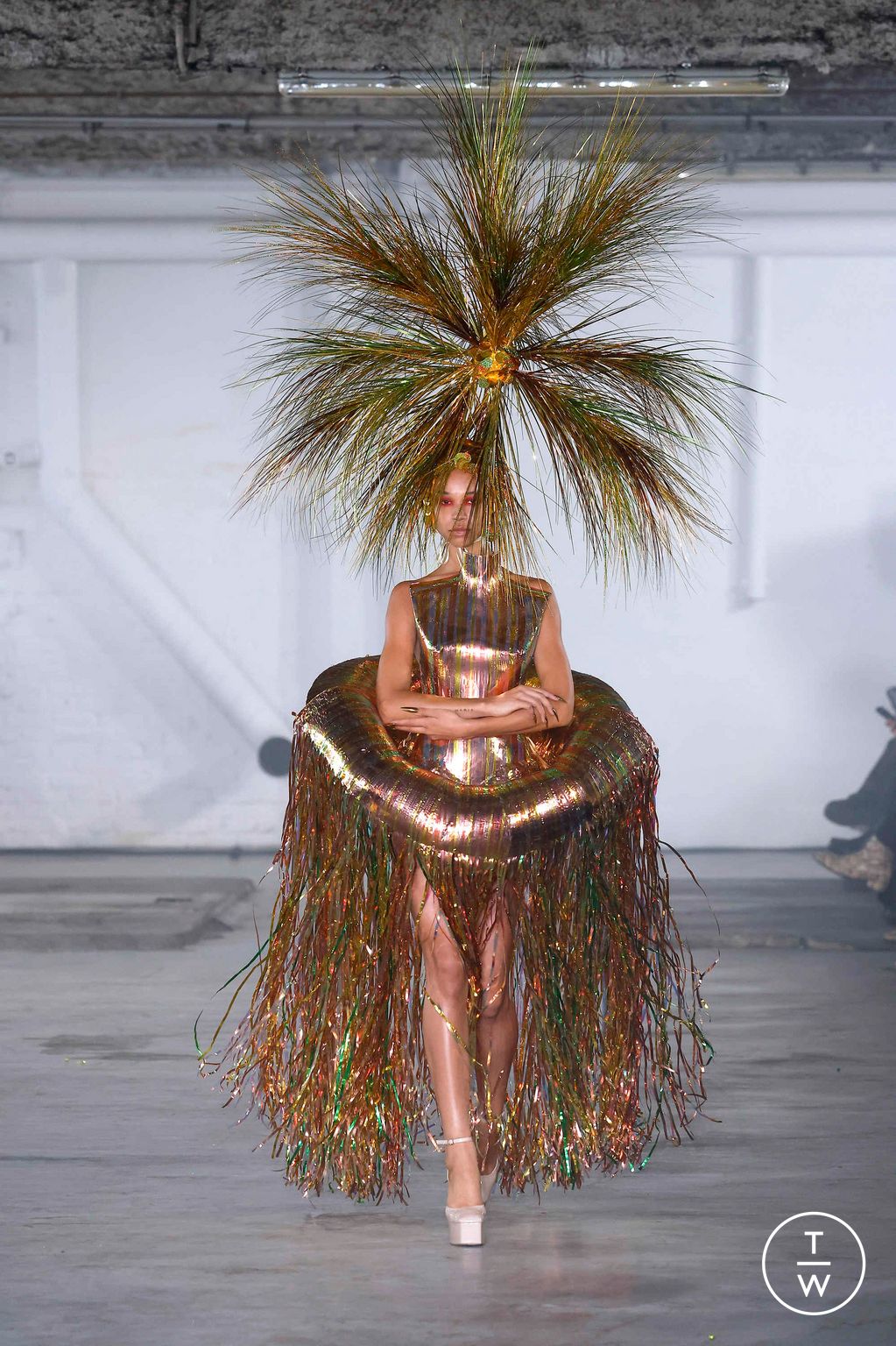 Fashion Week Paris Spring/Summer 2025 look 24 from the Germanier collection womenswear