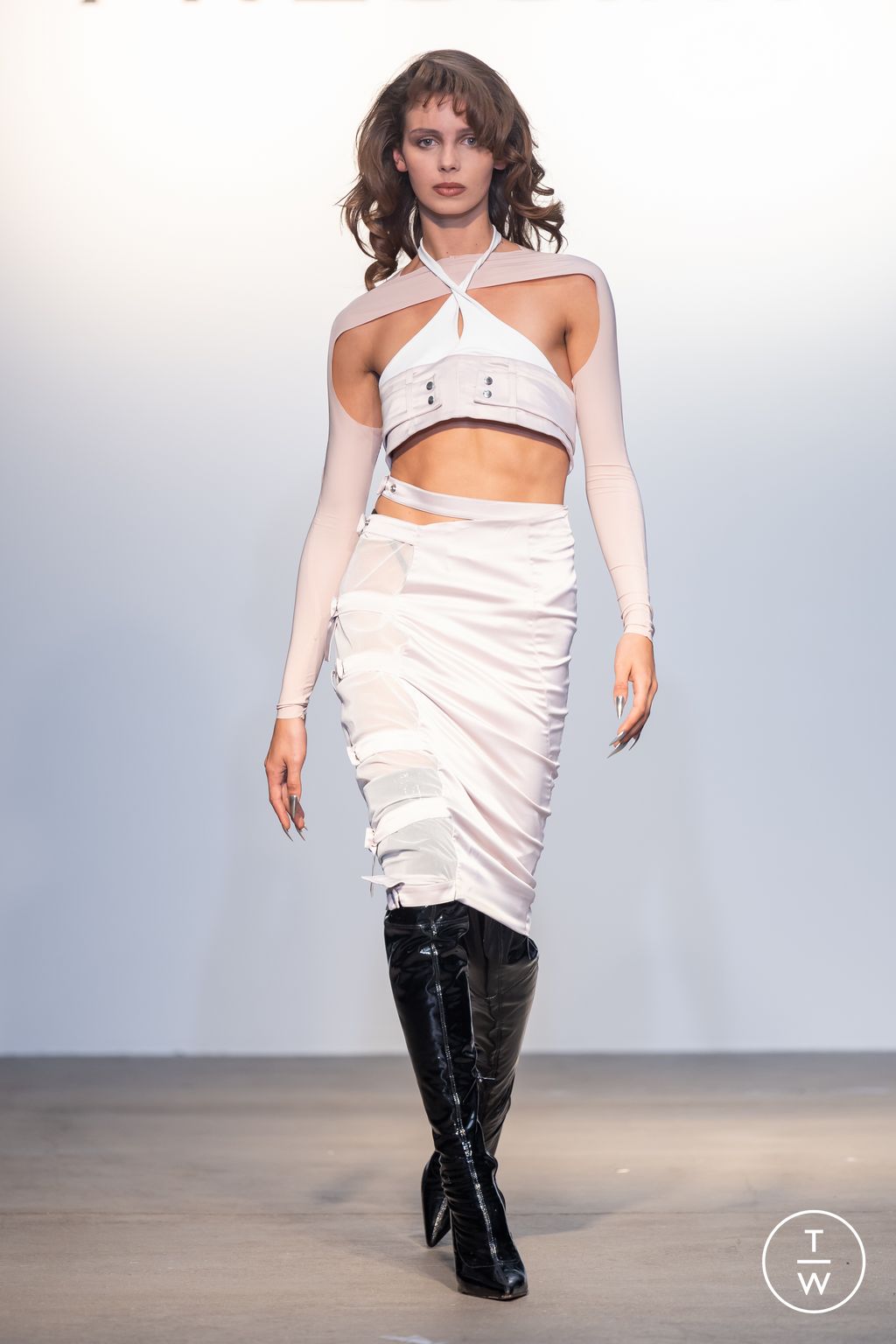 Fashion Week Paris Spring/Summer 2023 look 28 from the Pressiat collection 女装