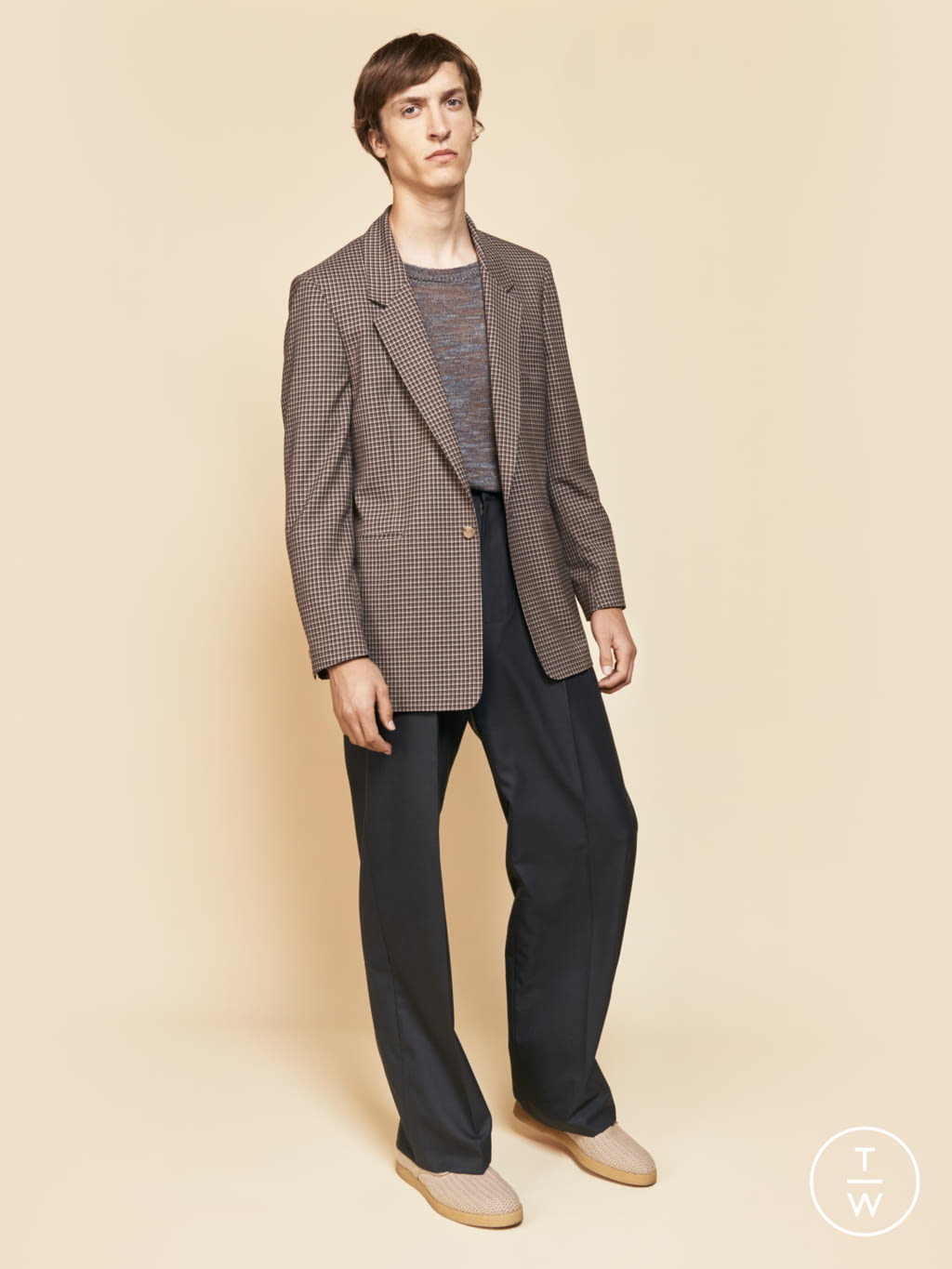 E Tautz S S 18 Menswear 3 The Fashion Search Engine walk