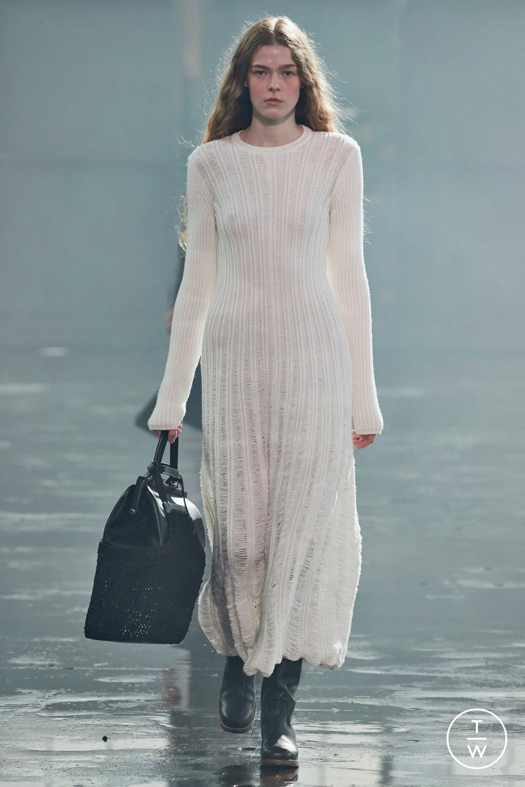 Fashion Week New York Fall/Winter 2021 look 2 from the Gabriela Hearst collection womenswear
