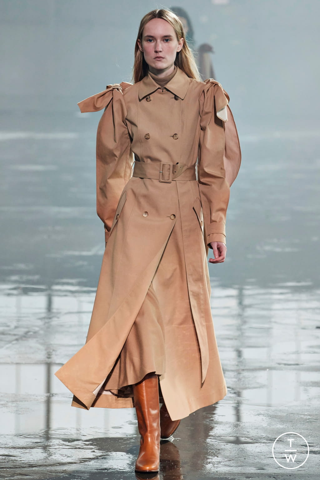 Fashion Week New York Fall/Winter 2021 look 11 from the Gabriela Hearst collection 女装