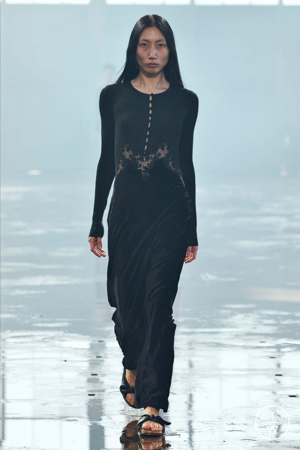 Fashion Week New York Fall/Winter 2021 look 27 from the Gabriela Hearst collection 女装