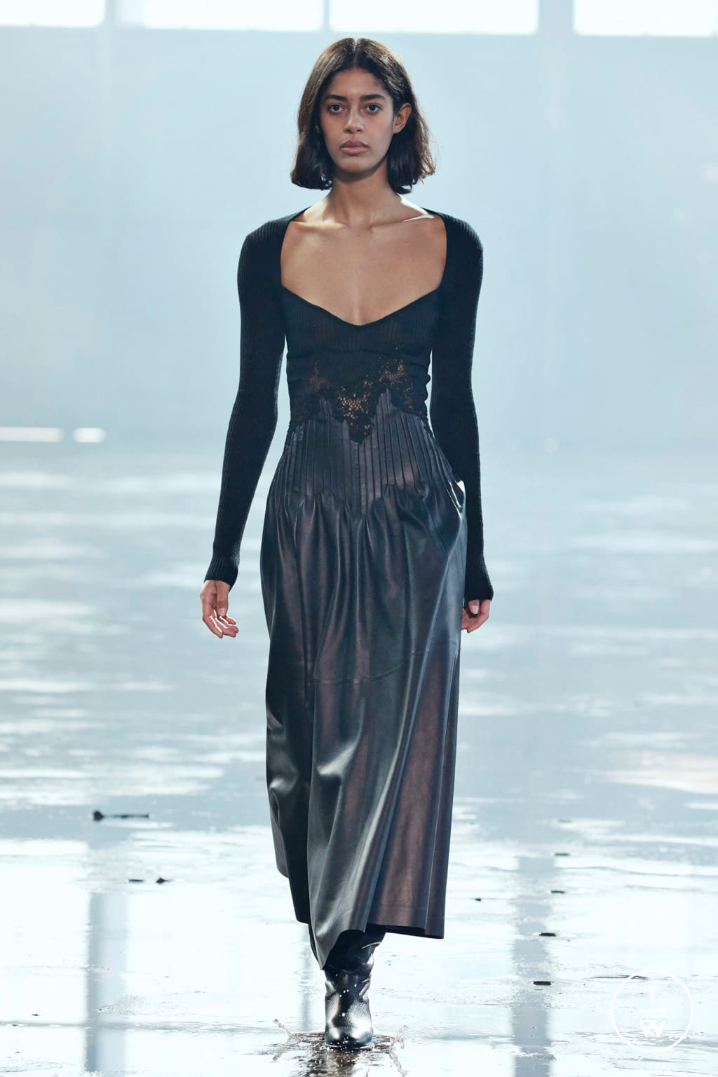 Fashion Week New York Fall/Winter 2021 look 30 from the Gabriela Hearst collection 女装
