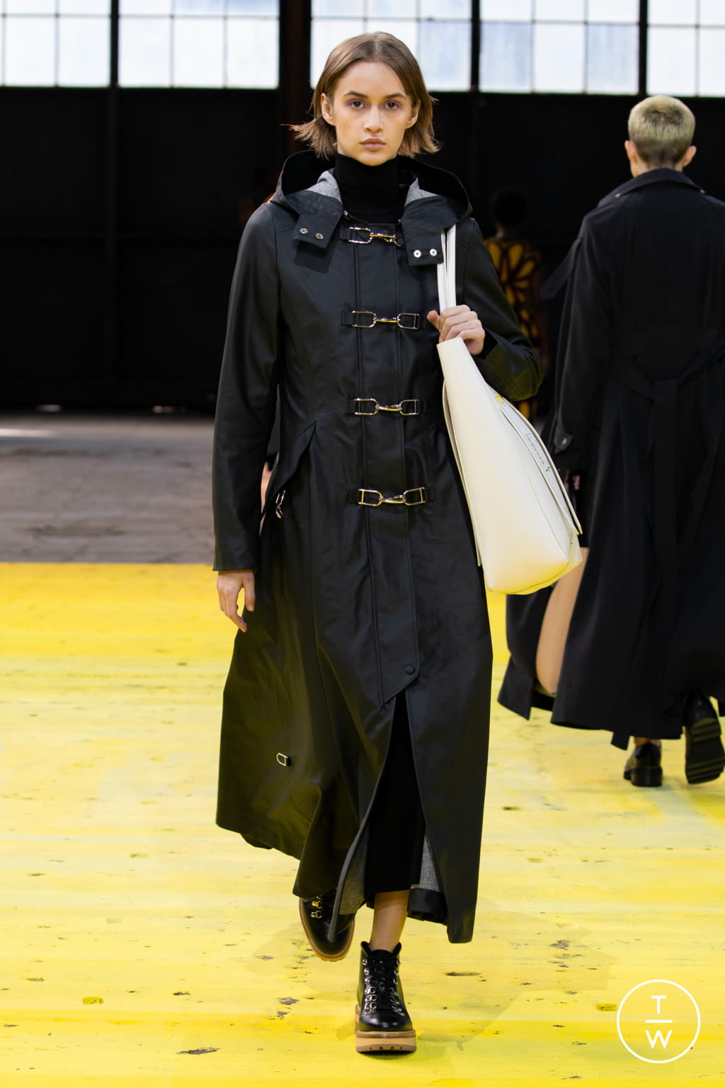 Fashion Week New York Fall/Winter 2022 look 8 from the Gabriela Hearst collection womenswear