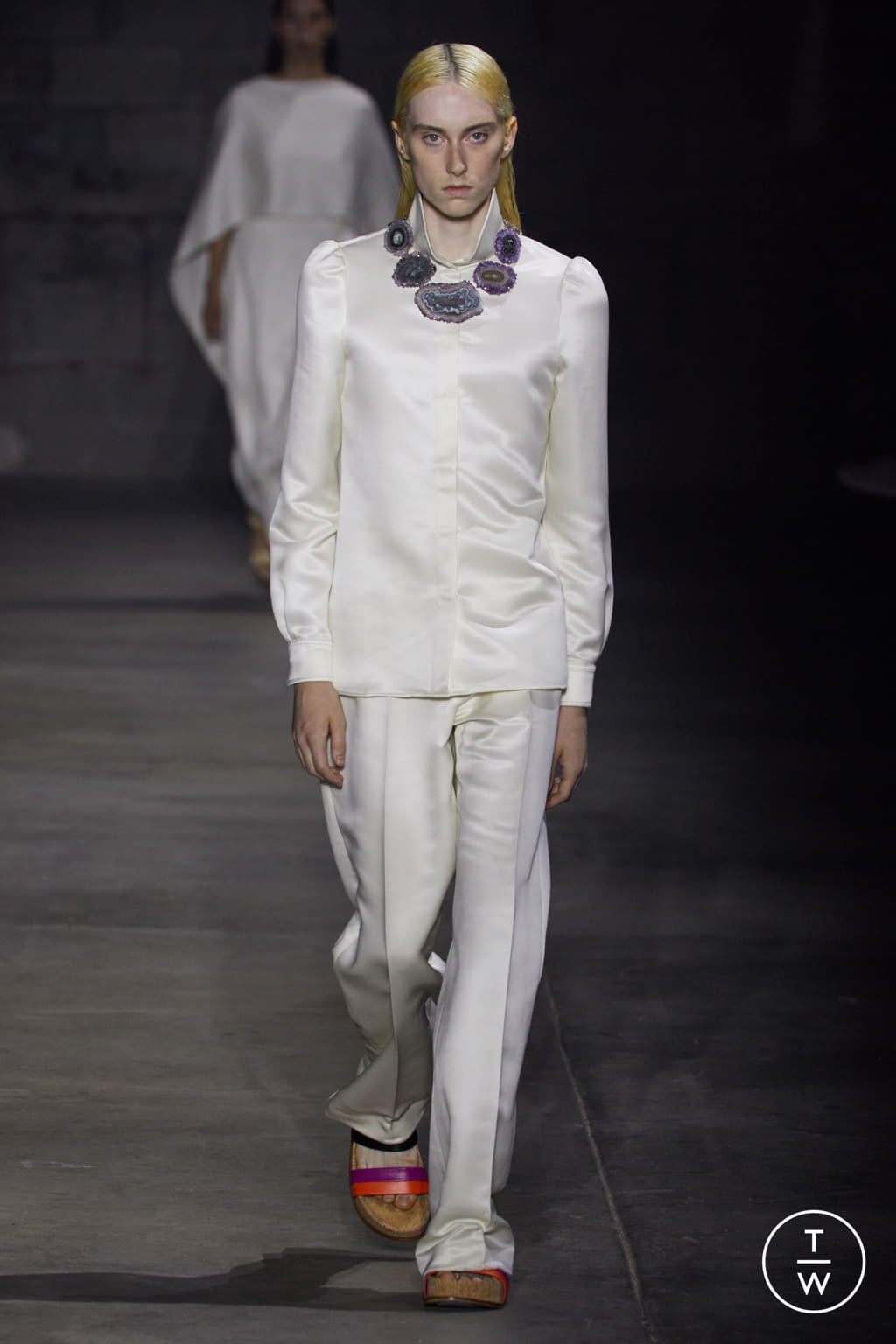 Fashion Week New York Spring/Summer 2022 look 31 from the Gabriela Hearst collection womenswear