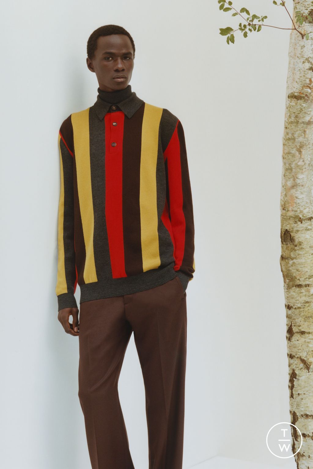 Fashion Week New York Fall/Winter 2023 look 16 from the Gabriela Hearst collection menswear