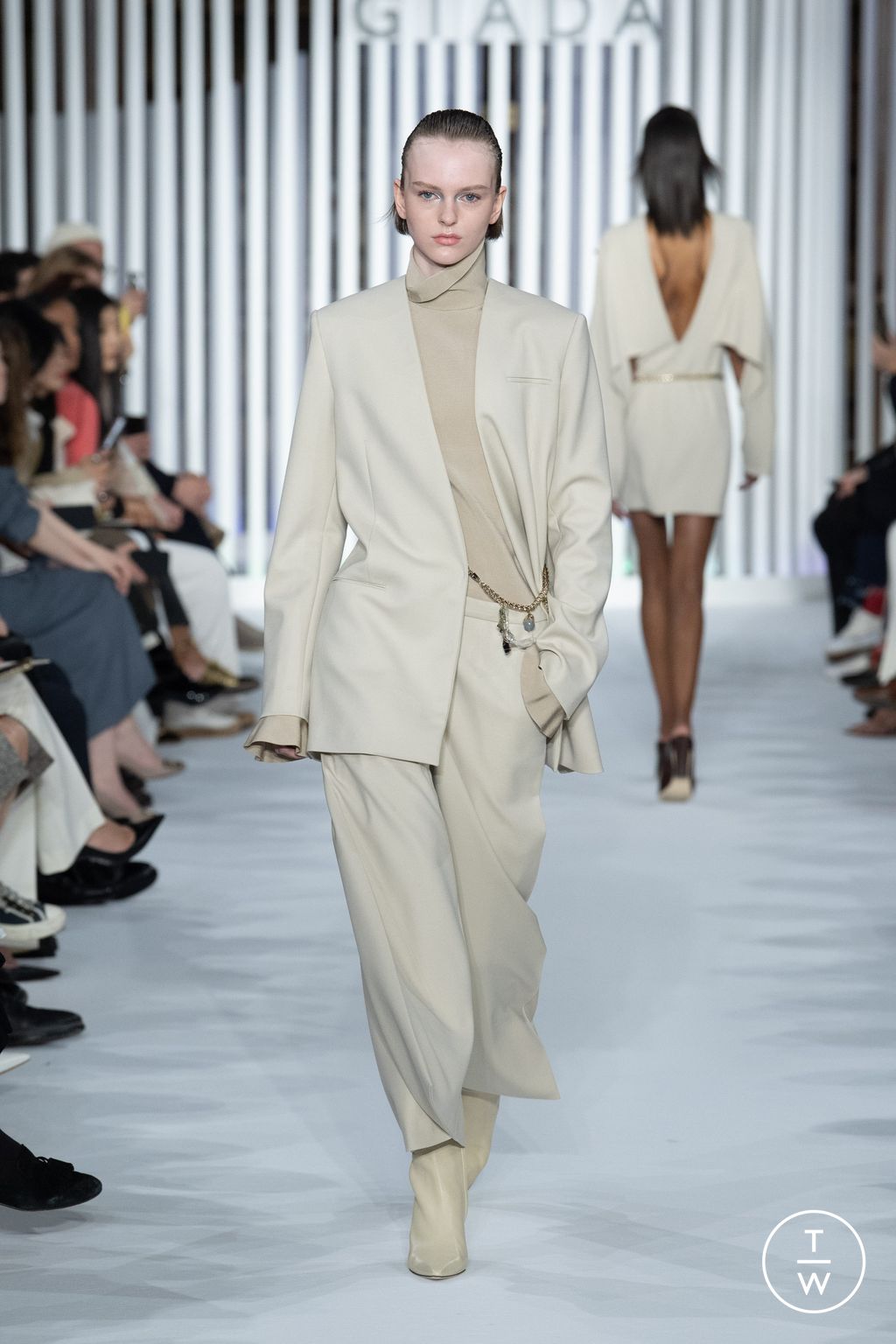 Fashion Week Milan Fall/Winter 2023 look 10 de la collection Giada womenswear