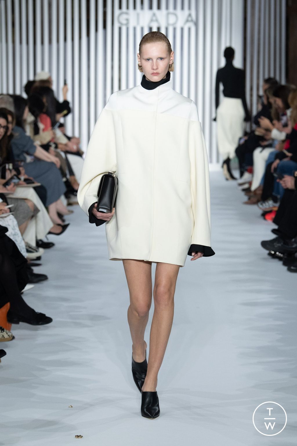 Fashion Week Milan Fall/Winter 2023 look 13 from the Giada collection 女装