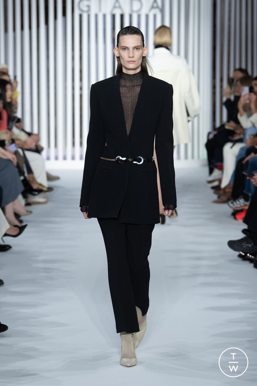 Fashion Week Milan Fall/Winter 2023 look 14 de la collection Giada womenswear