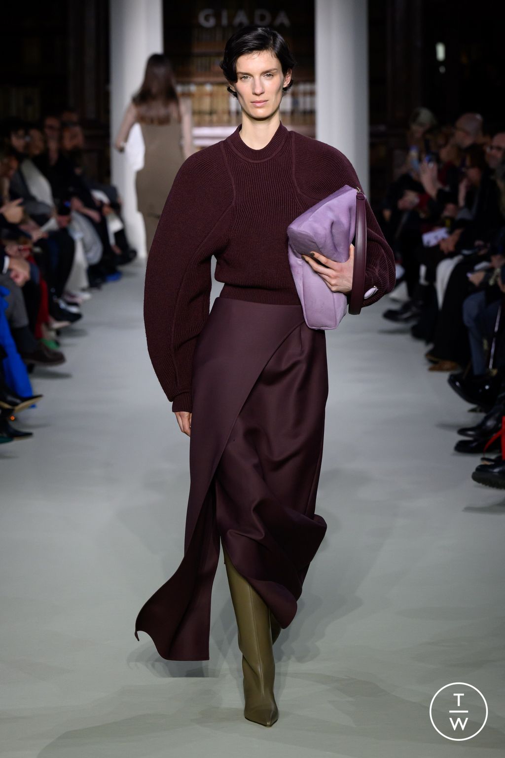 Fashion Week Milan Fall/Winter 2024 look 11 de la collection Giada womenswear
