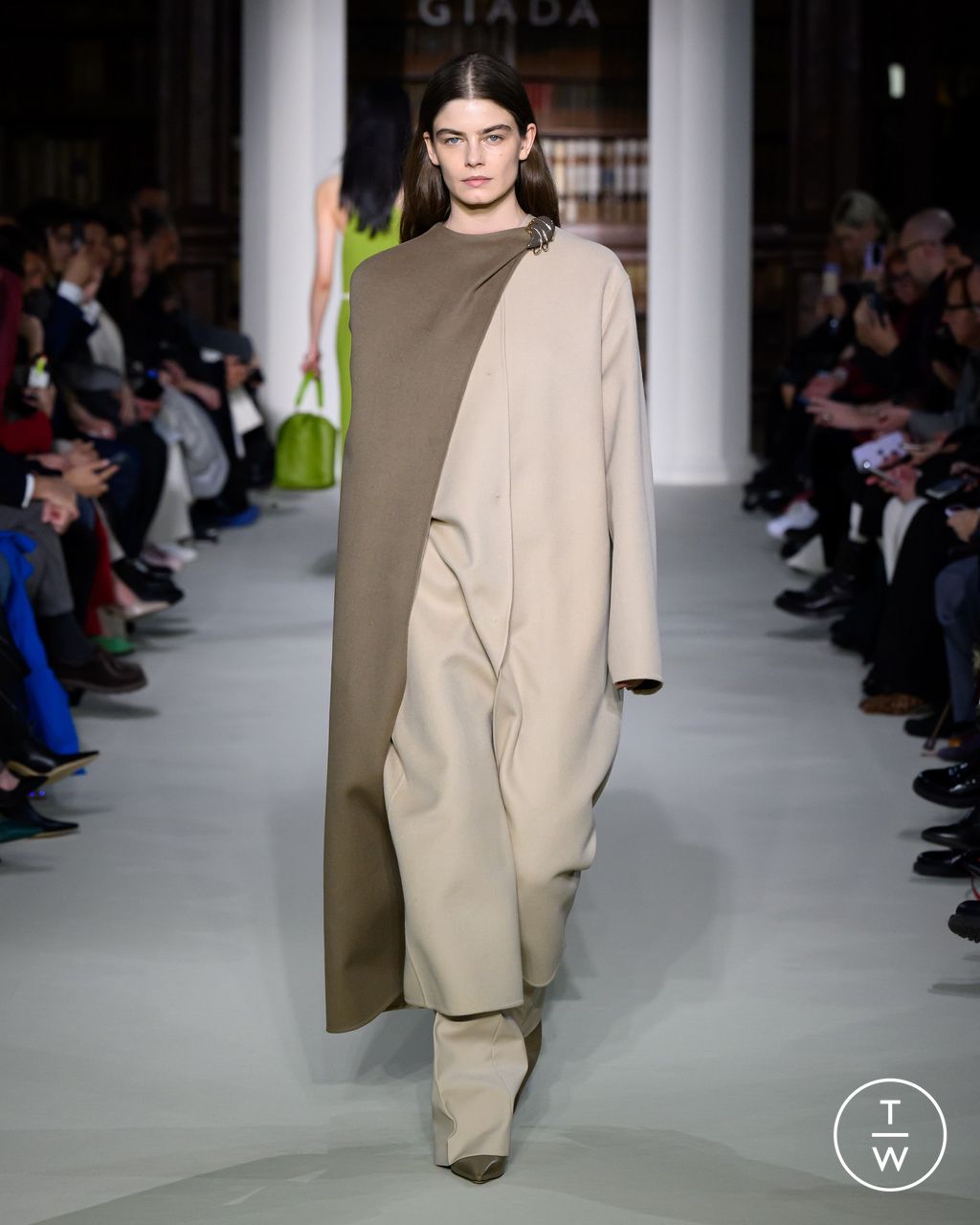 Fashion Week Milan Fall/Winter 2024 look 15 from the Giada collection 女装