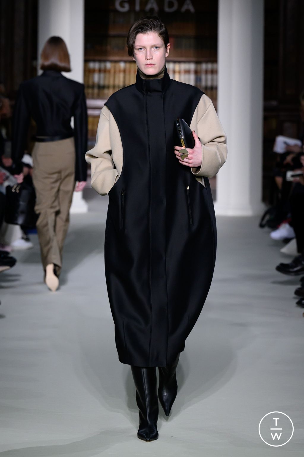 Fashion Week Milan Fall/Winter 2024 look 25 from the Giada collection womenswear