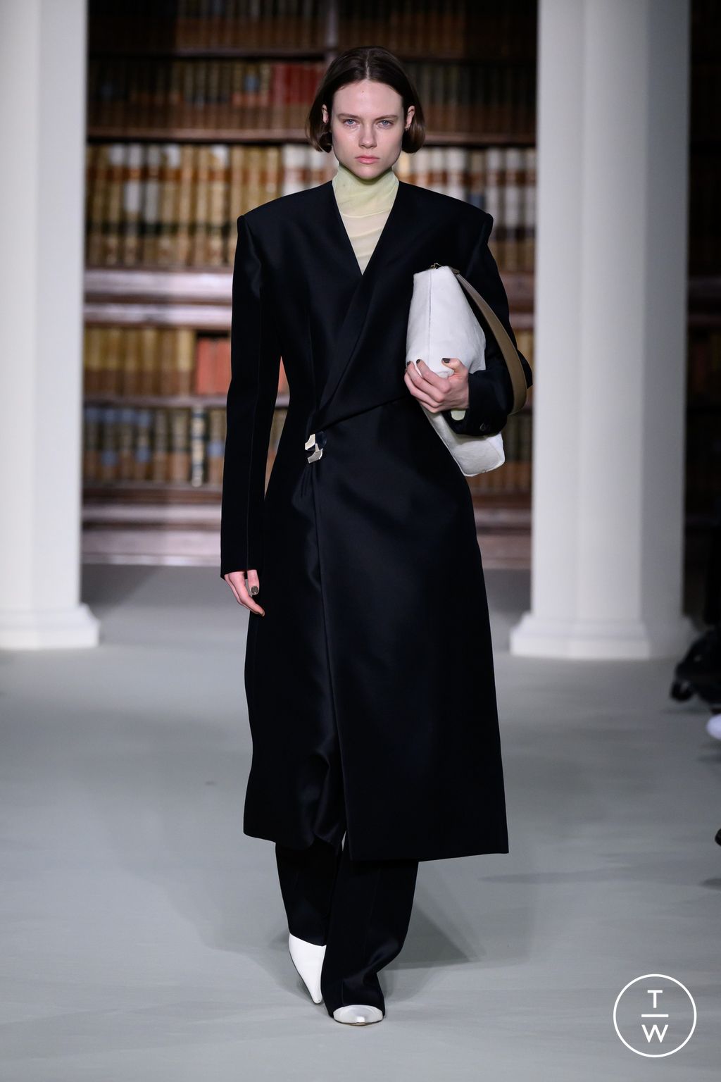Fashion Week Milan Fall/Winter 2024 look 33 from the Giada collection womenswear