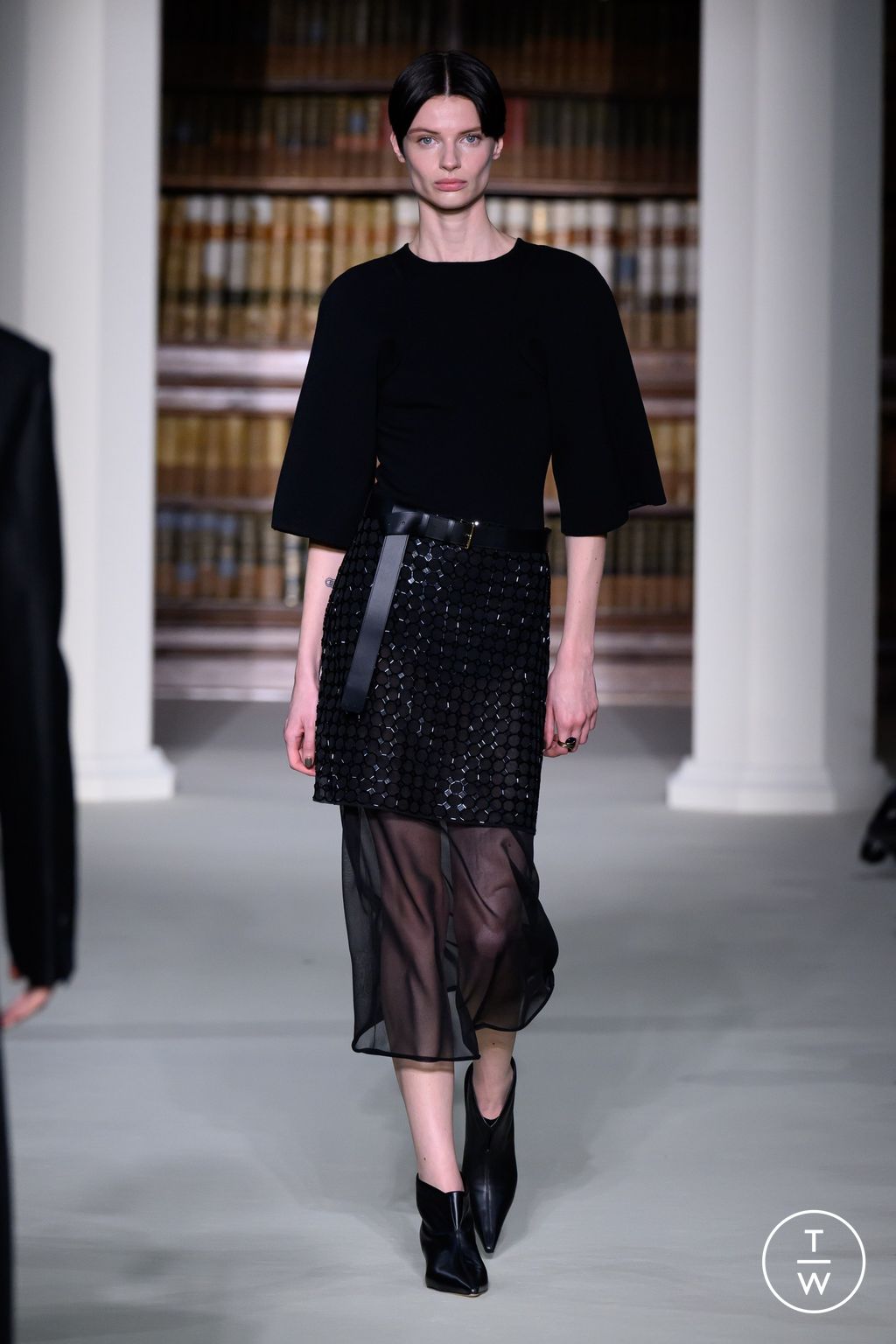 Fashion Week Milan Fall/Winter 2024 look 34 from the Giada collection womenswear