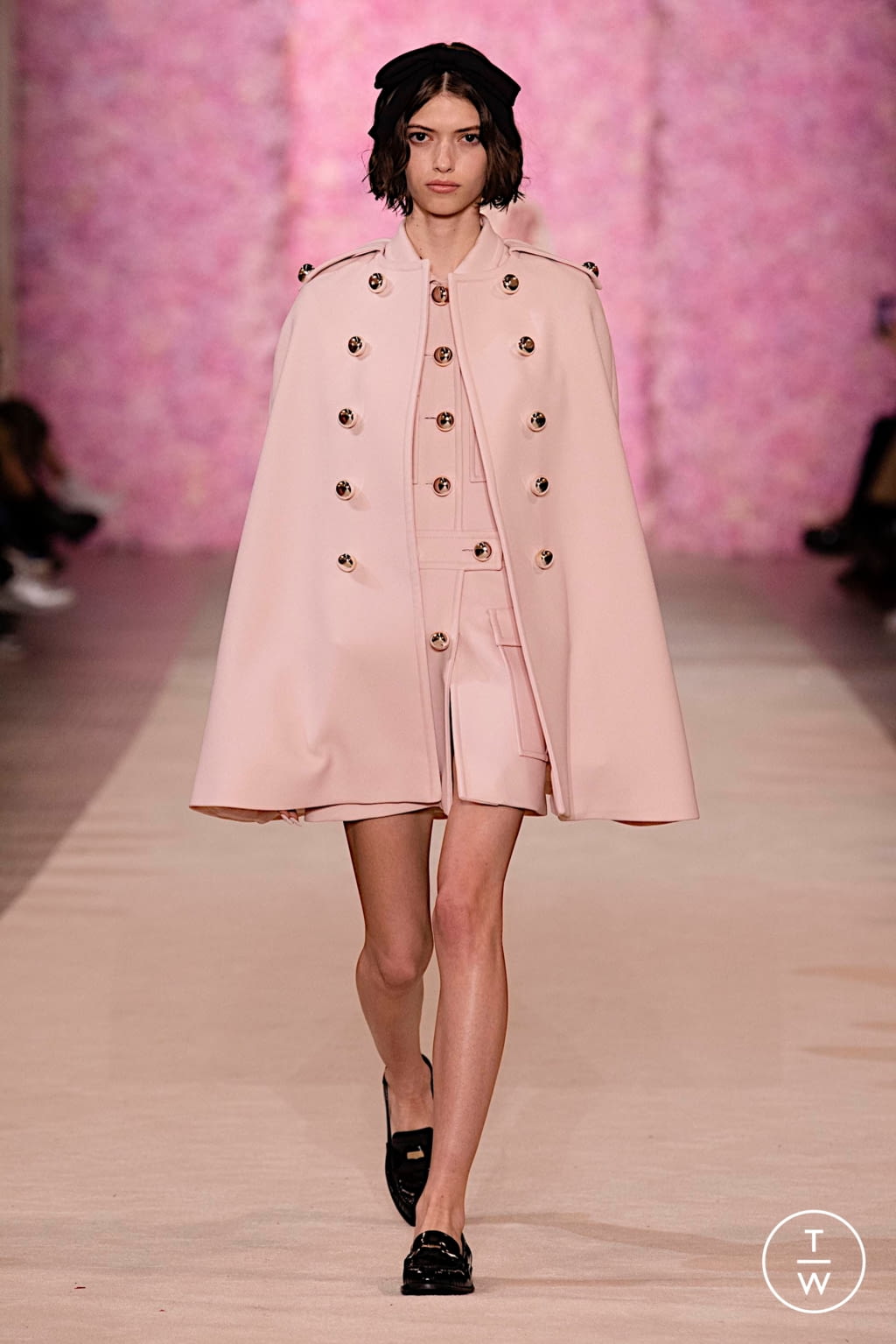 Fashion Week Paris Fall/Winter 2020 look 1 from the Giambattista Valli collection womenswear