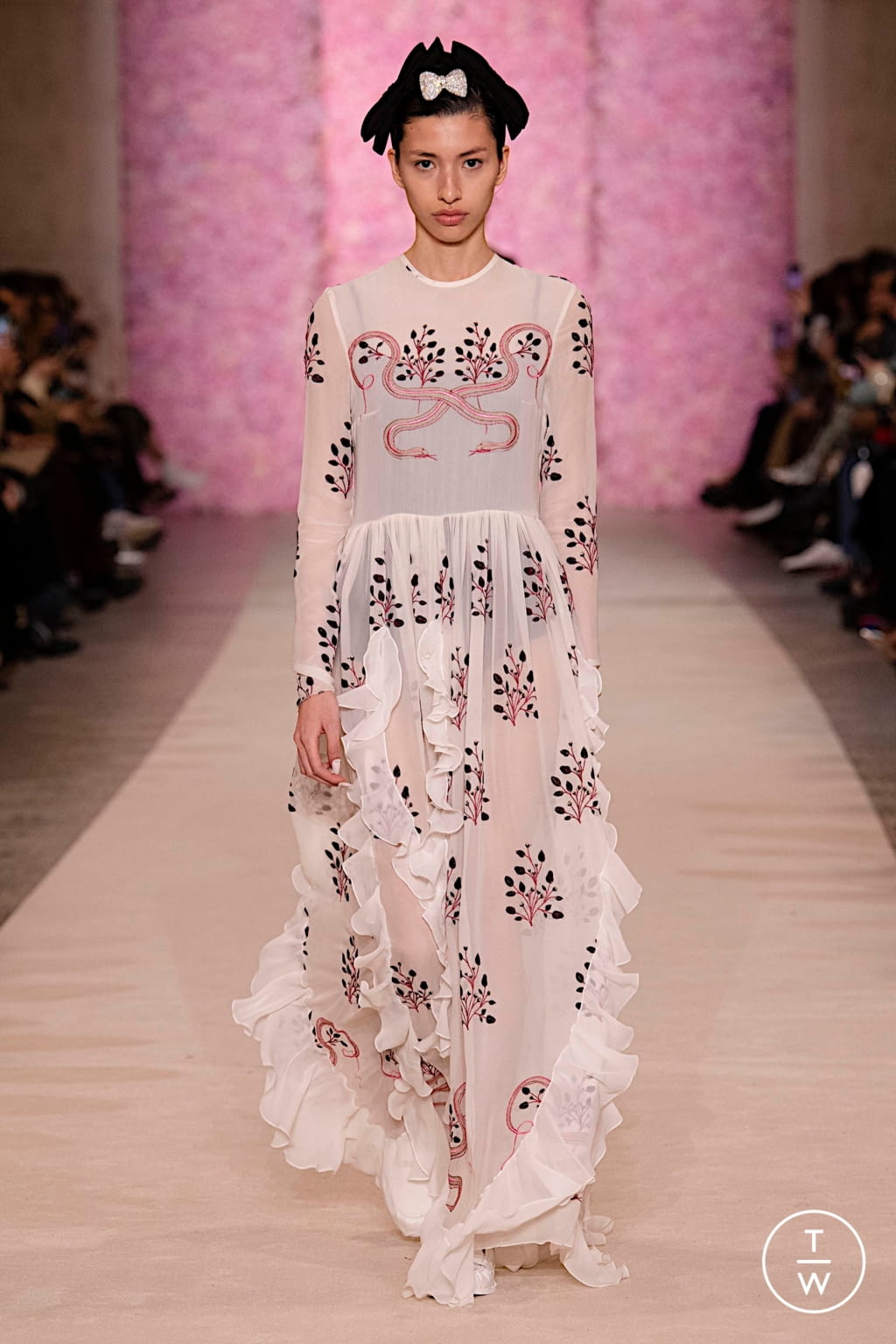 Fashion Week Paris Fall/Winter 2020 look 45 from the Giambattista Valli collection womenswear