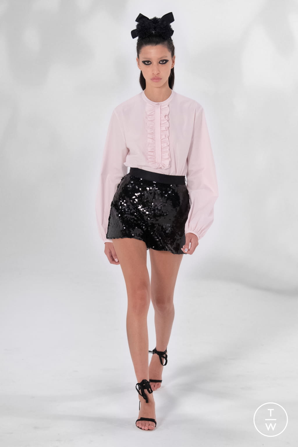 Fashion Week Paris Spring/Summer 2021 look 45 from the Giambattista Valli collection womenswear