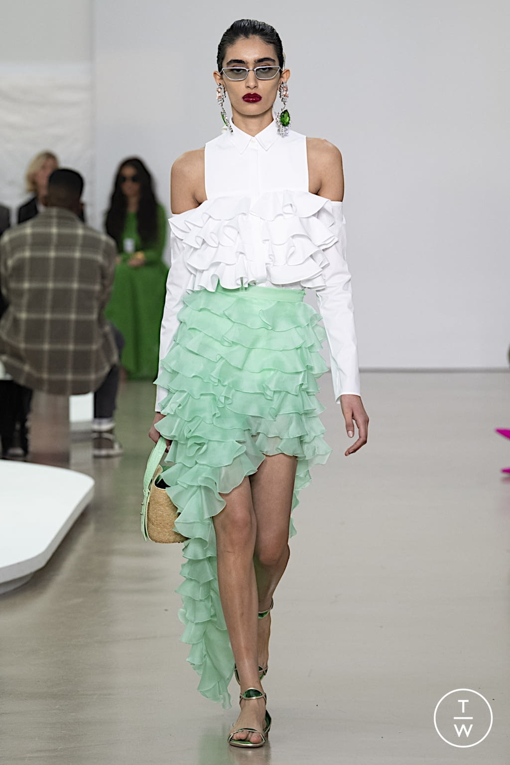 Fashion Week Paris Spring/Summer 2022 look 18 de la collection Giambattista Valli womenswear