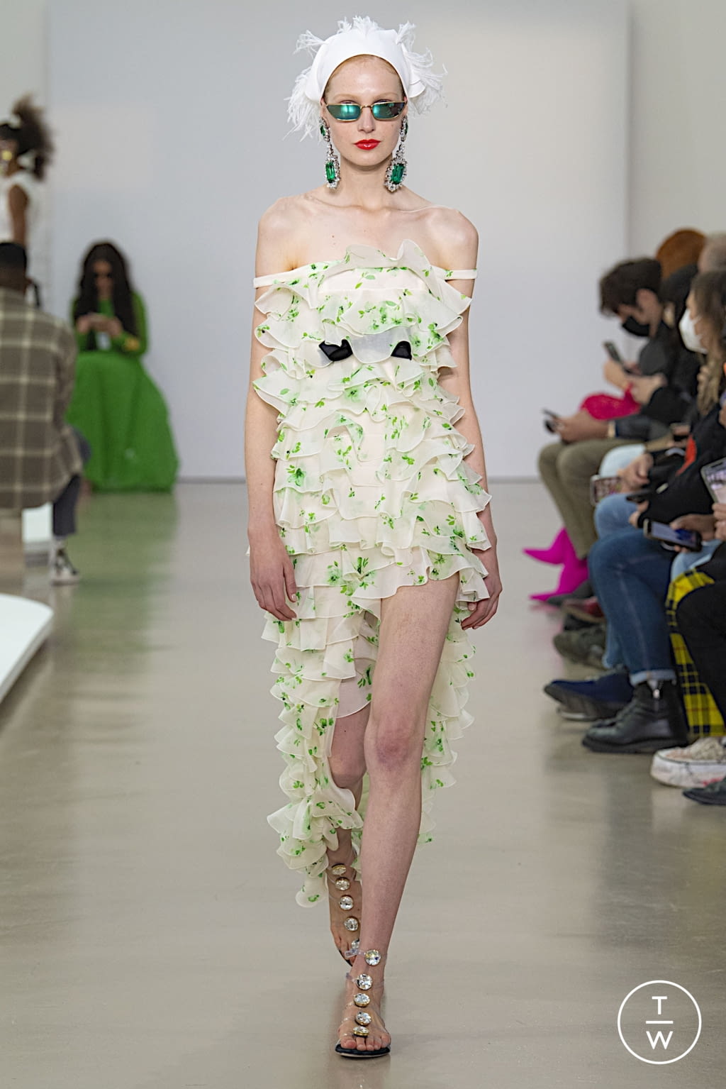 Fashion Week Paris Spring/Summer 2022 look 24 from the Giambattista Valli collection 女装
