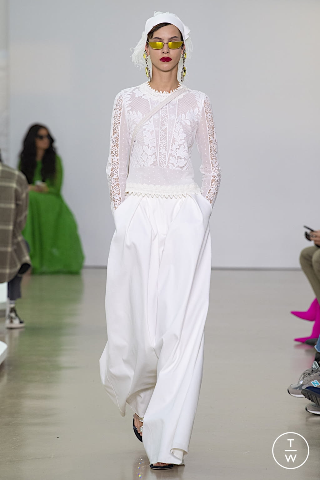 Fashion Week Paris Spring/Summer 2022 look 33 from the Giambattista Valli collection womenswear