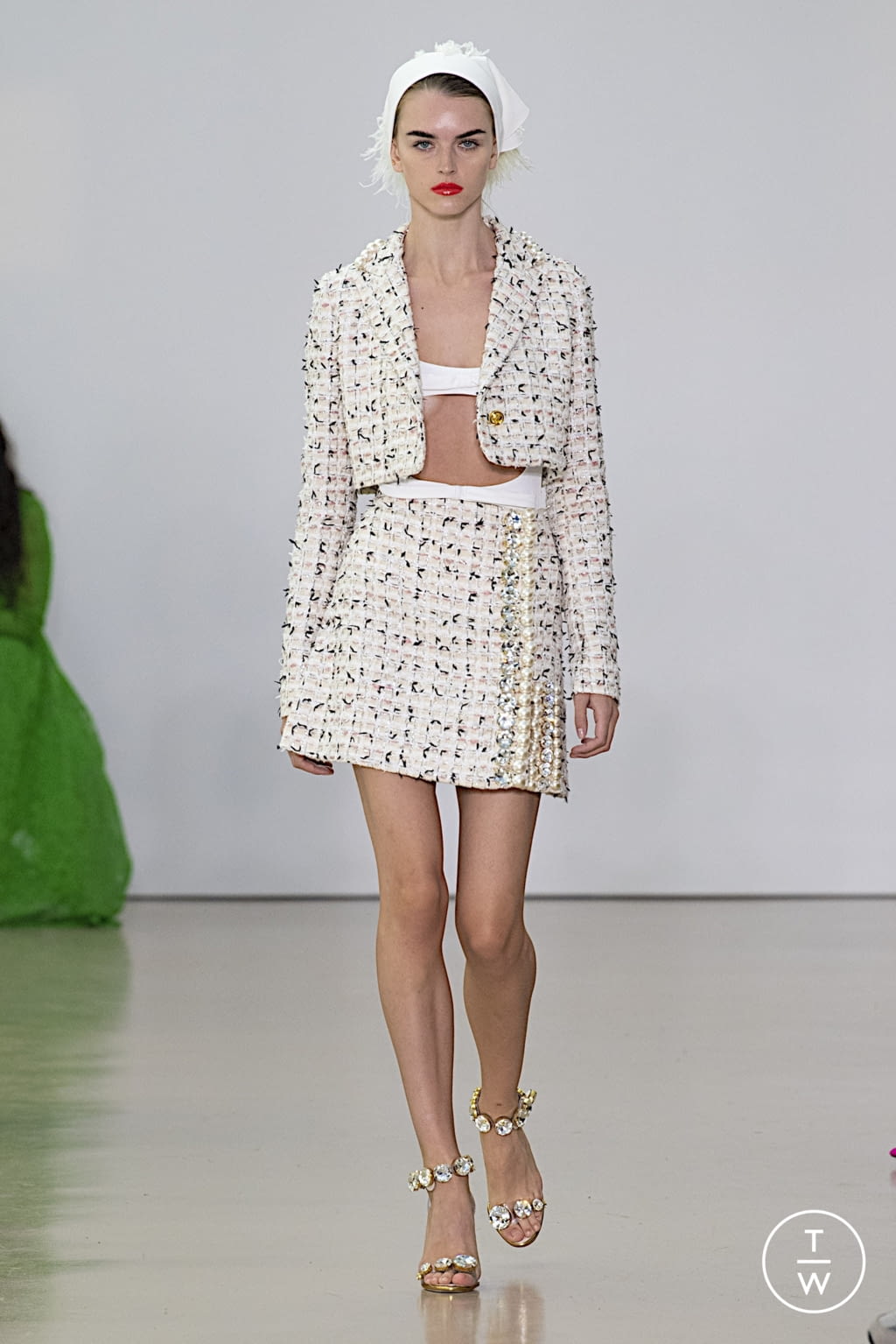 Fashion Week Paris Spring/Summer 2022 look 36 from the Giambattista Valli collection womenswear
