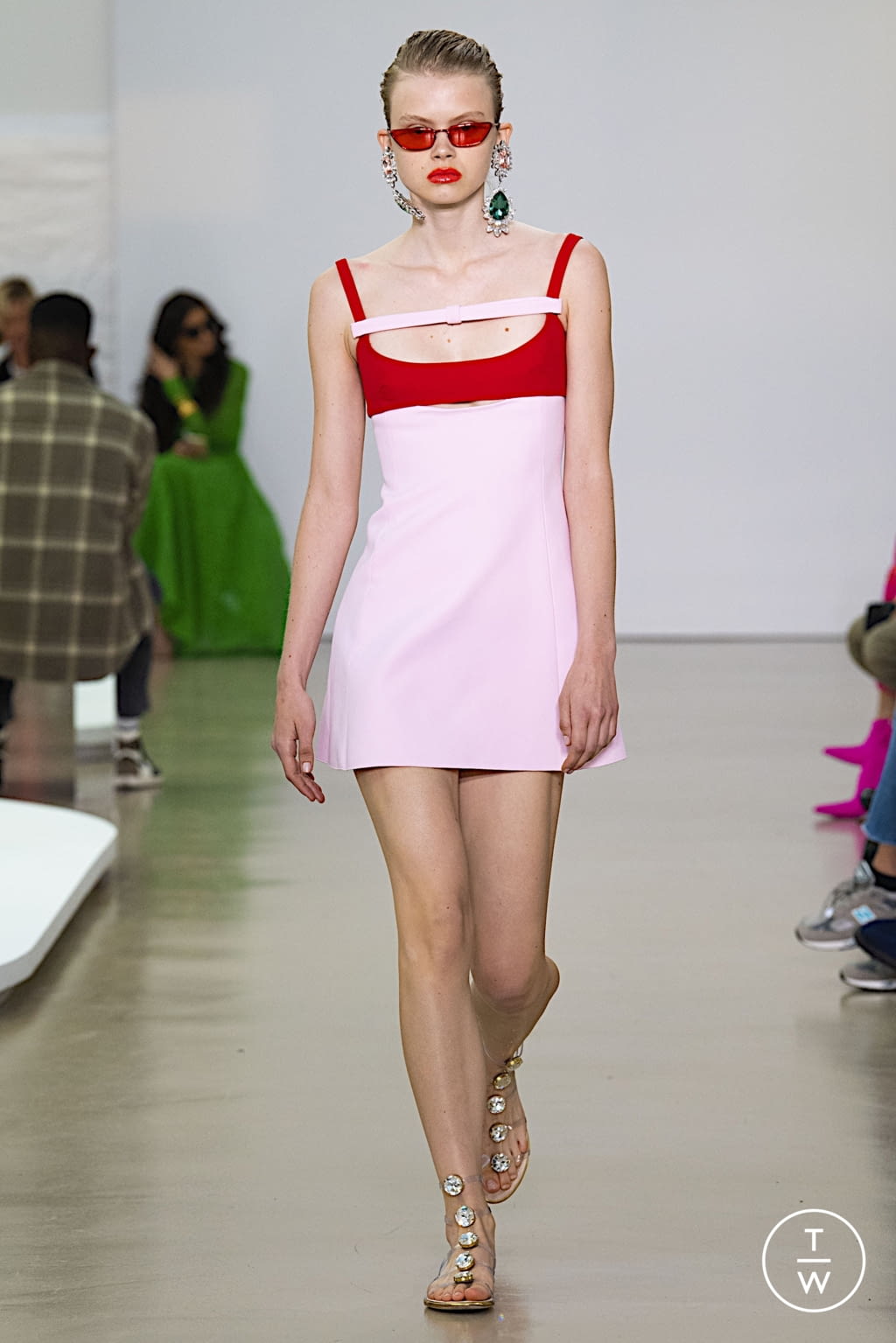 Fashion Week Paris Spring/Summer 2022 look 44 de la collection Giambattista Valli womenswear