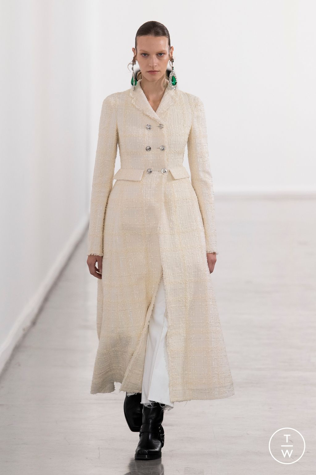 Fashion Week Paris Fall/Winter 2023 look 3 from the Giambattista Valli collection 女装