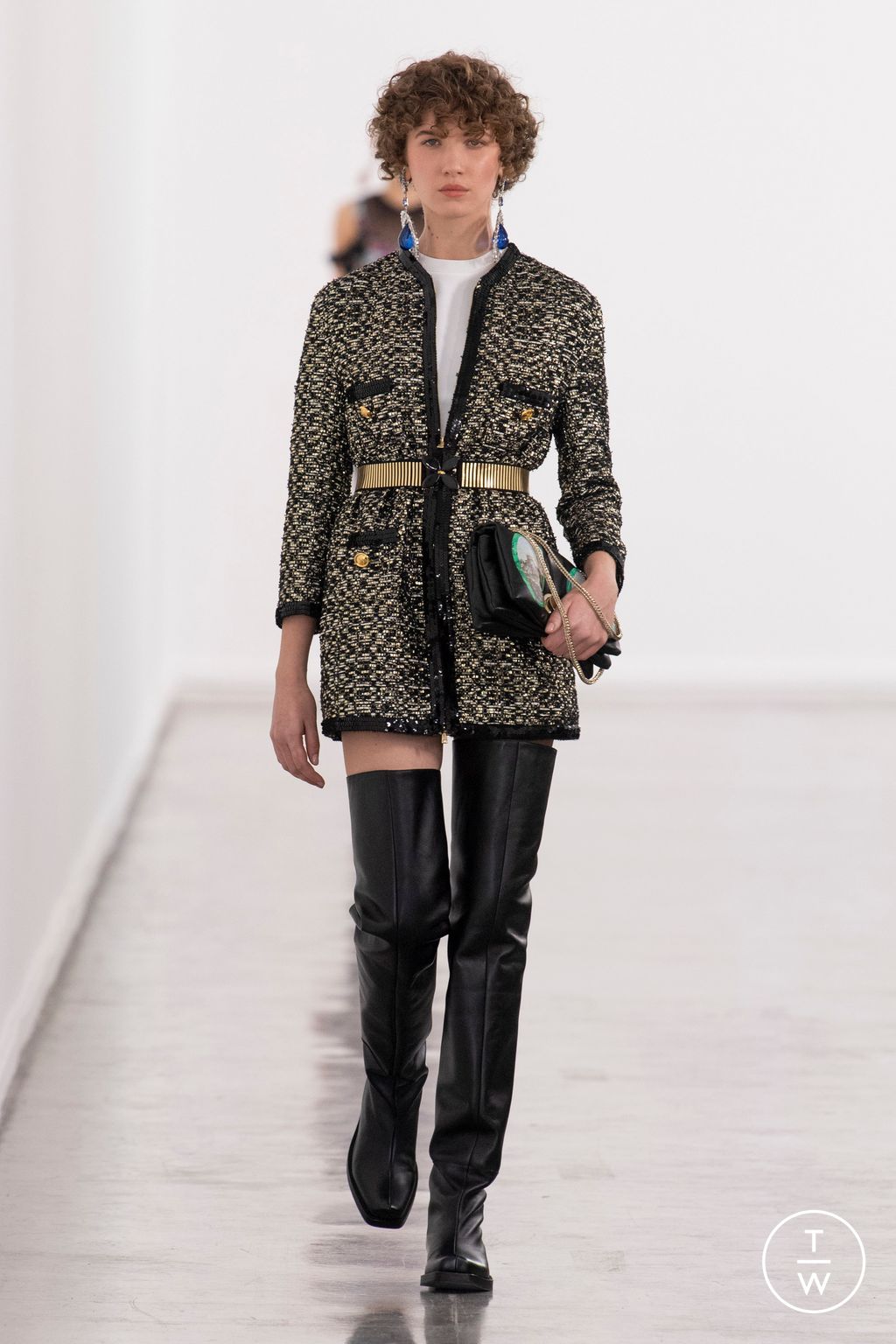 Fashion Week Paris Fall/Winter 2023 look 18 from the Giambattista Valli collection 女装